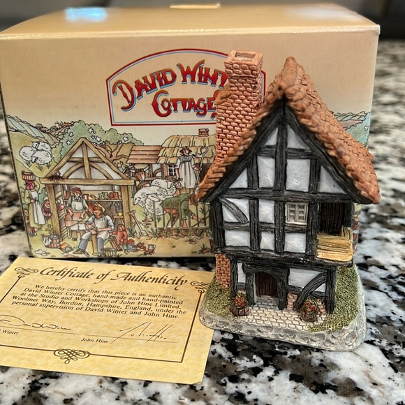 David Winter Cottages Spinners Cottage - Picture 1 of 6